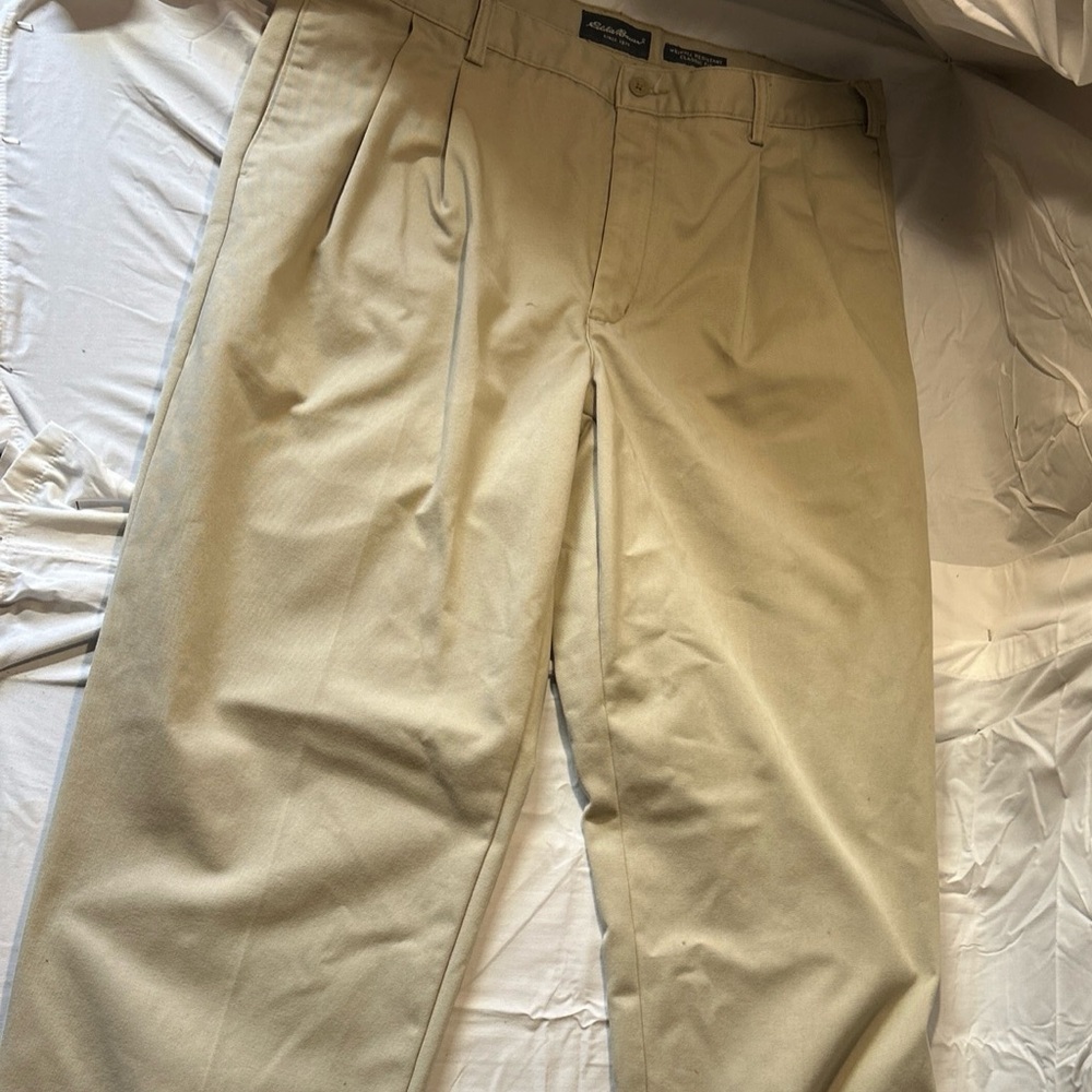 Eddie Bauer Dress Pants Wrinkle Resistant Relaxed Fit Flat Front Mens 38 Beige